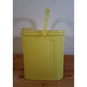Vintage Tupperware Yellow Juice Quart Container Lid Handle 587-2 USA Made MCM